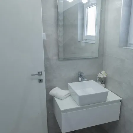 Duplex Marija Near The Old Town Appartamento